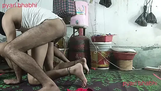69, Cowgirl, reiten, aufgeteilt, missionarsstellung - Desi stiefschwester Ki Fudai (Hindi audio)