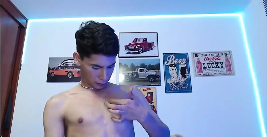Egy kis tejet kérsz egy kicsit?