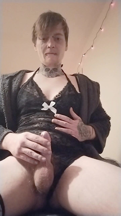 娘娘腔荡妇需要她的爸爸