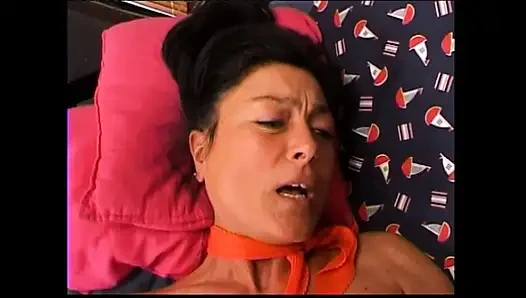 Meine freundin lässt mich jedes mal squirten, wenn sie ihre hand in meine muschi steckt