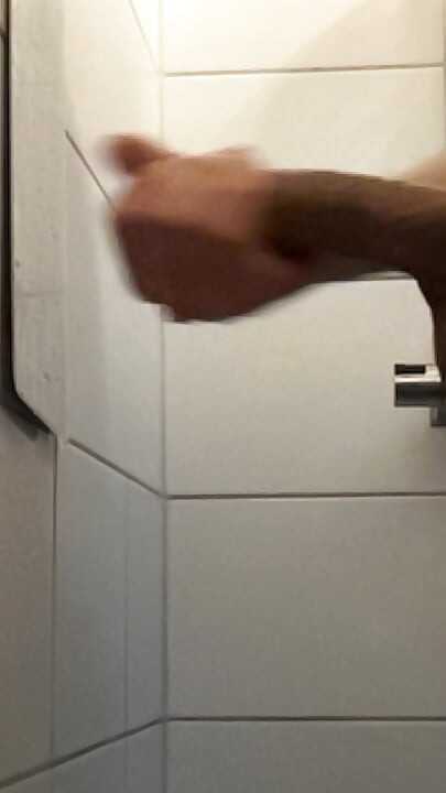 Ein gutes wichsen in der dusche