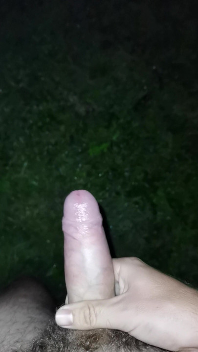 Crot sperma banyak banget dan ngocok kontol