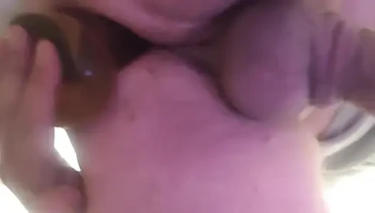 Götte kalın dildo