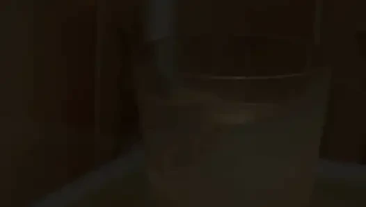 Adegan 1_sexy cewek langsing rambut cokelat ini lagi asik muasin memeknya pakai dildo ukuran XL