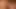 Blondes schätzchen wird auf der couch leidenschaftlich befriedigt