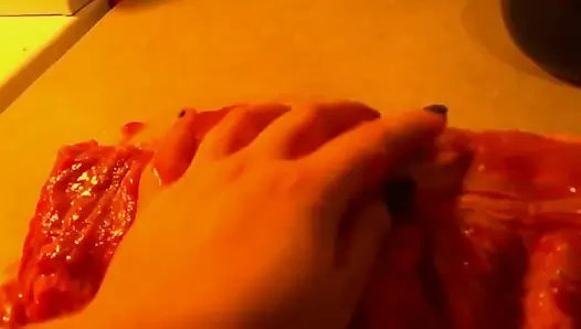 Seni et parçası gibi ovuyorum eyou benim dokunuşum gibi
