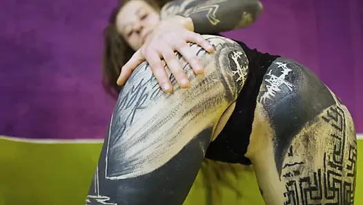 Ceci milkymouzz pengen masukin memeknya yang nikmat