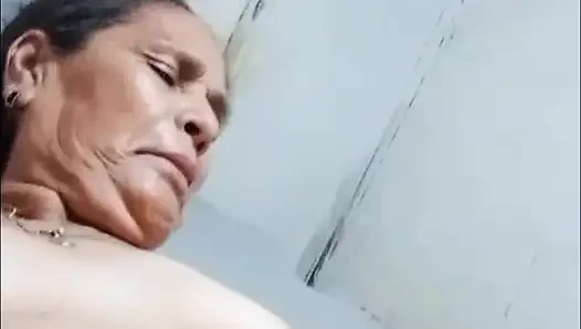 Hot Granny!