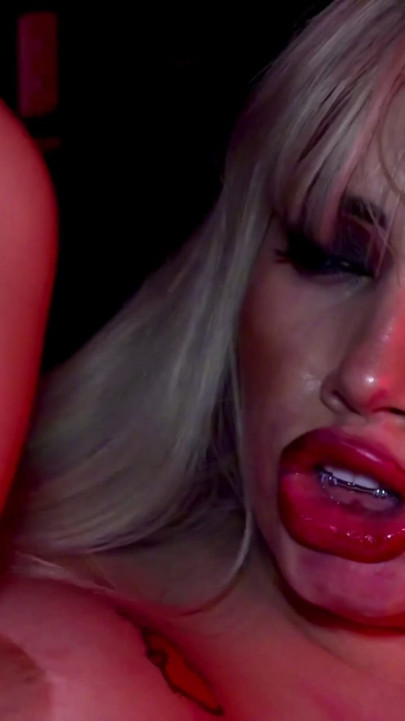 Tiffany enjoys Chucky's cock until she receives a big creampie - Halloween Special - Sara Blonde | Clip 3