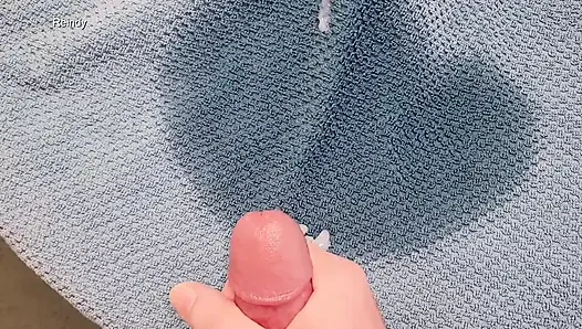 Yakın ve yavaş çekim, tek başına işeme ve 3 açıdan boşalma