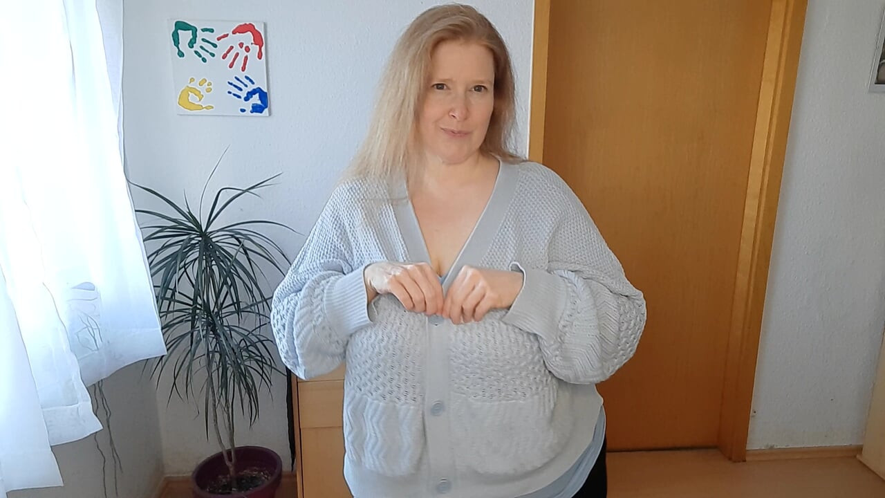 Curly_Dreams I'll undress for you