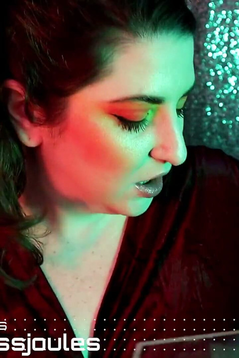 پلکسی گلاس رژ لب را می بوسه رژ لب ASMR