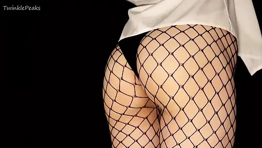 Close-up Nipple-to-pussy Clamp Play