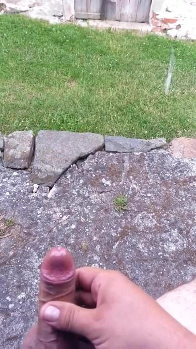 Mega cumshot