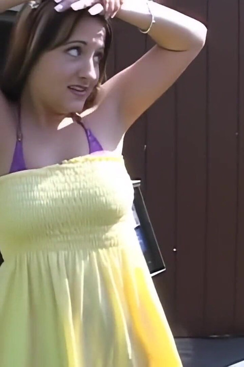 Nicole Parks: Cum on My Small Young Tits