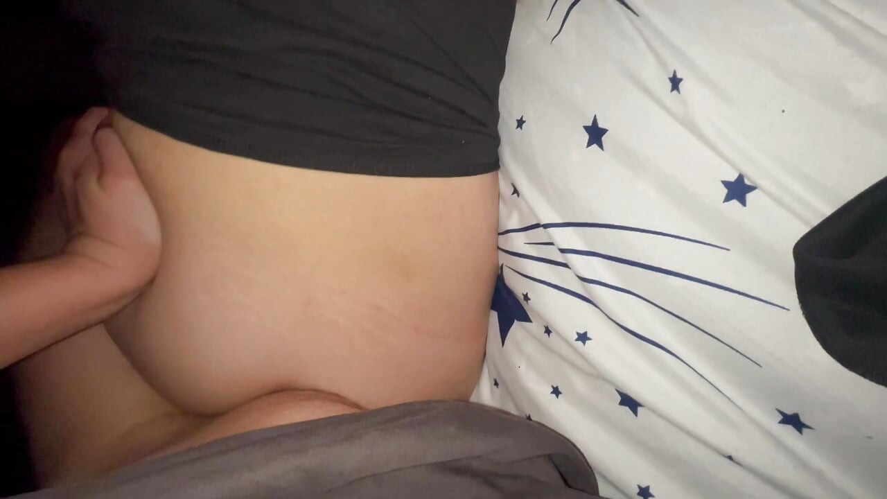 Cleopatra -Step Dad Is Watching TV In Bed And Fucks My Back Skin And Lets Go Inside Me