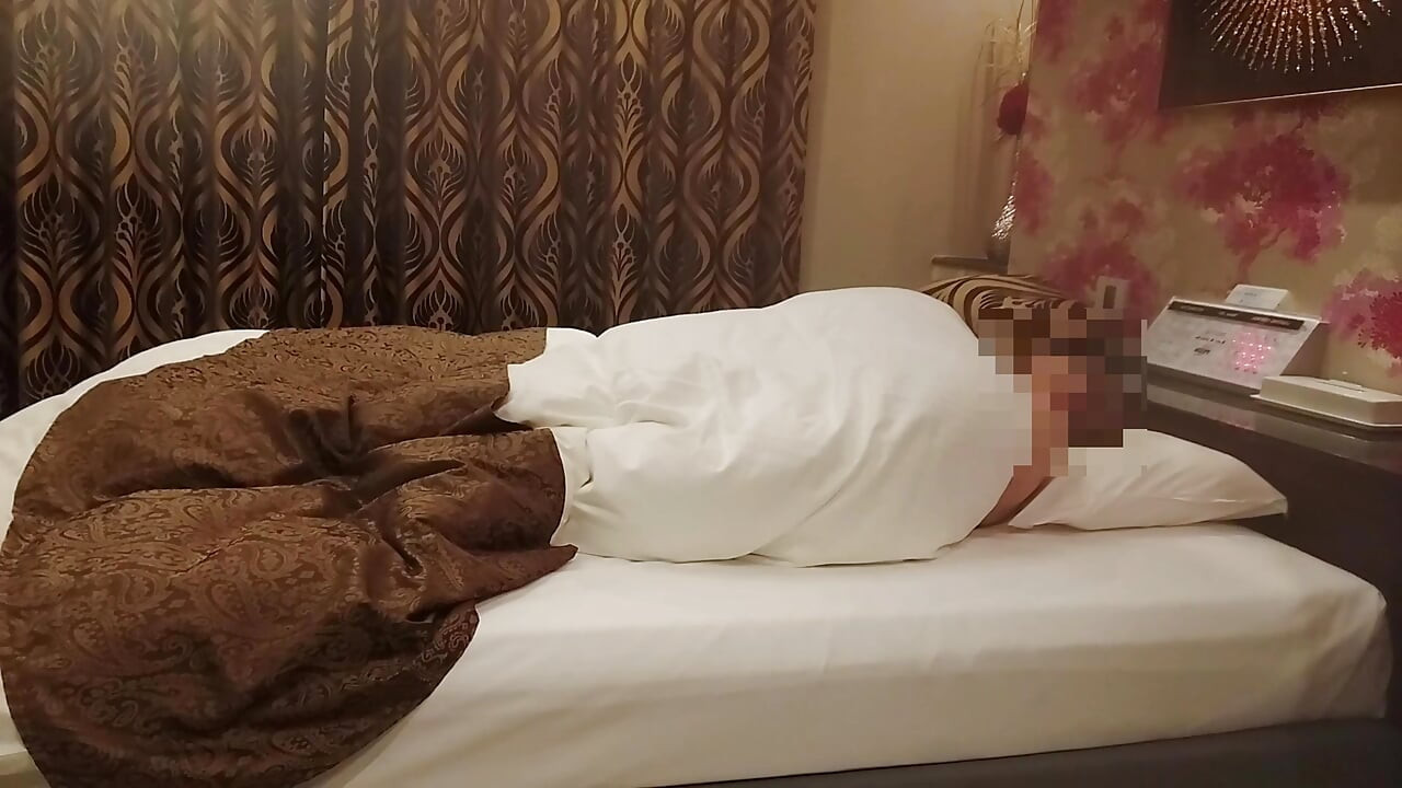 Sexvideo mit dem sexpartner eines betrügenden paares