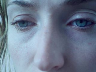 Sophie Turner - '' Survival '' s1e01