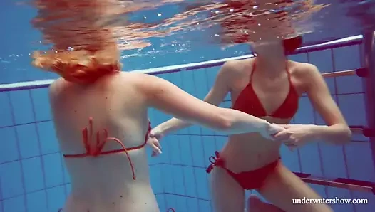 Marusia and Melisa Darkova underwater lesbos