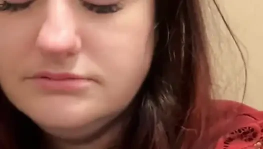 BBW Eye Contact Toilet Farts and Log Plops Intimate POV with Bella Blast
