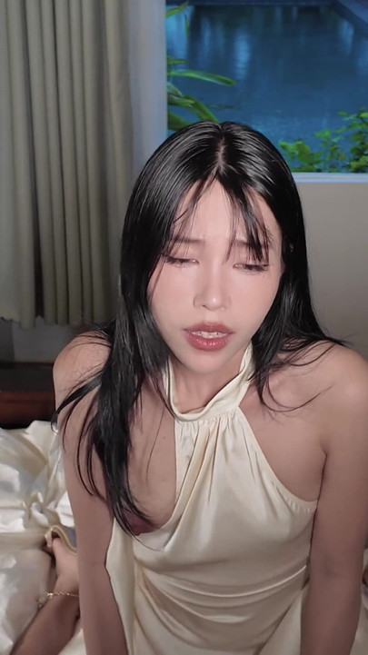 Pleasing My Photographer with Oral Before He Cums Inside Me  Miuzxc