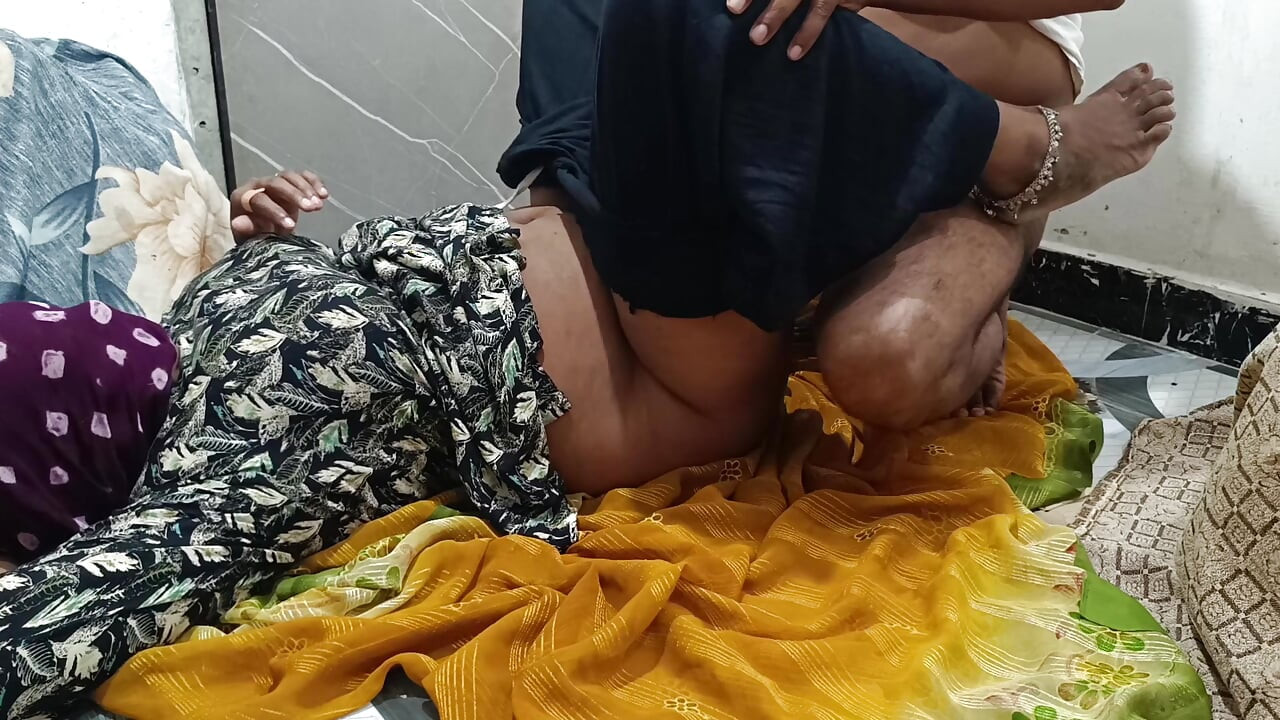 Desi hot Bhabhi Birthday gift