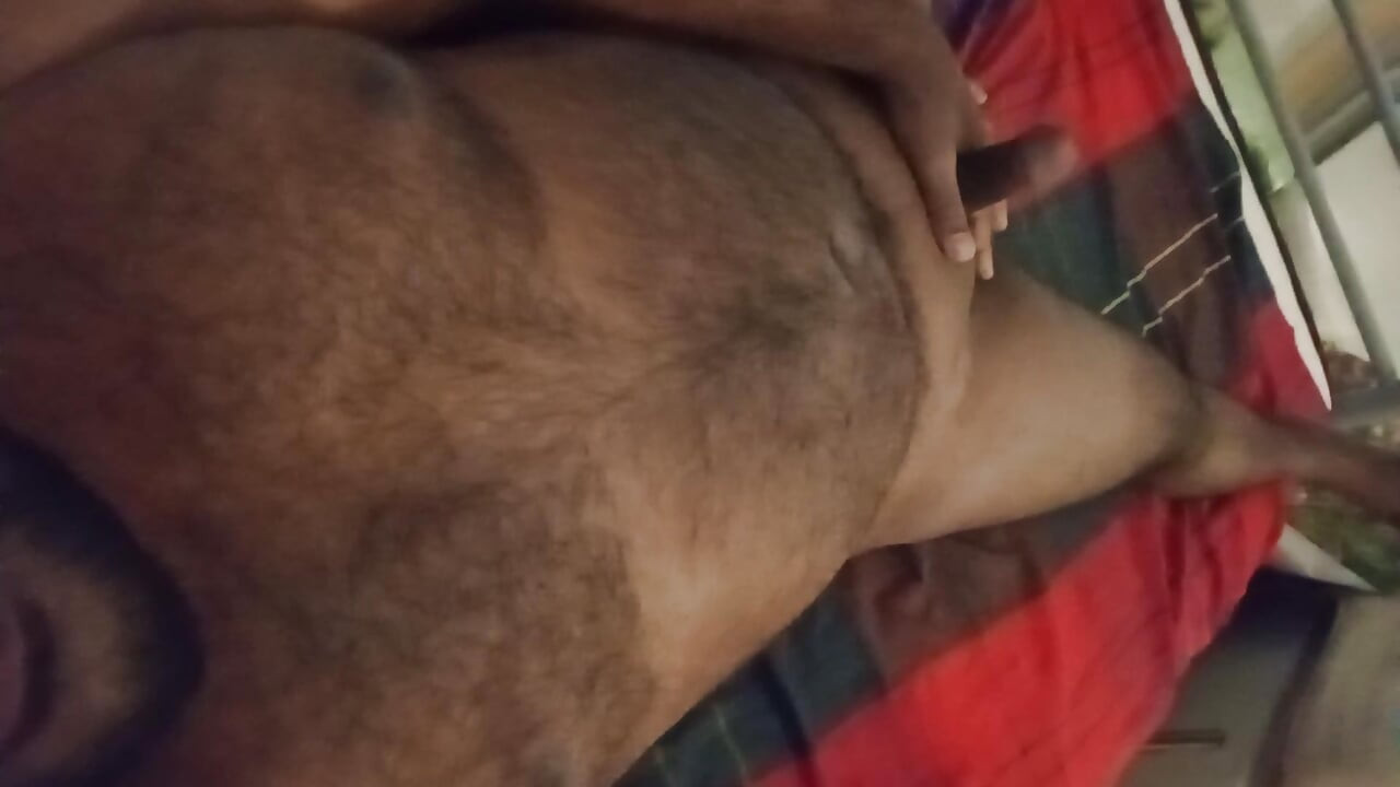 לבסוף, מקלפים את הפימוזיס שלי, בננה קטנטנה וטעם טרום כמון