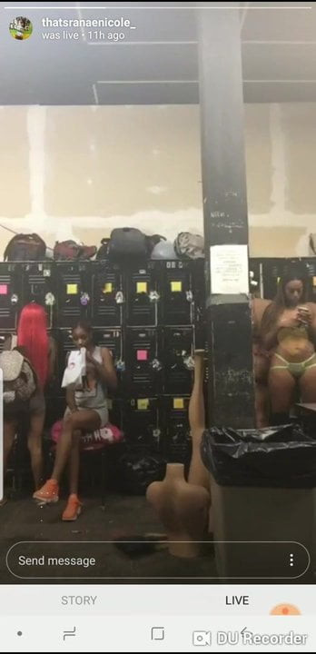 Thatsrana3nicole stripclub secara langsung 1
