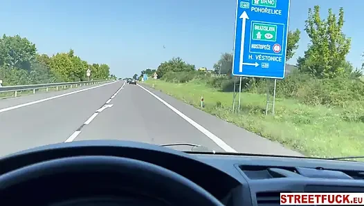 STREETFuck - Ritt auf der Autobahn der Versuchung für Oxana Chic