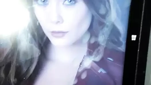 Elizabeth olsen boşalma anısına
