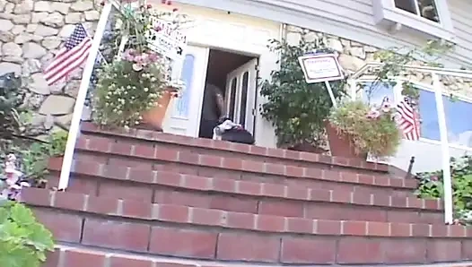 Magnificent Babe Gets a Huge Facial After a Hard Anal Fuck