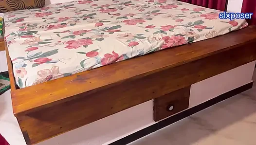 Tante seksi ngebiarkan aku ngentot saat ayah tiriku nggak di rumah & nyepong kontolku kayak pelacur