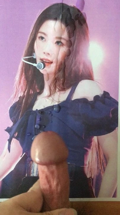 Cum on IZONE Eunbi