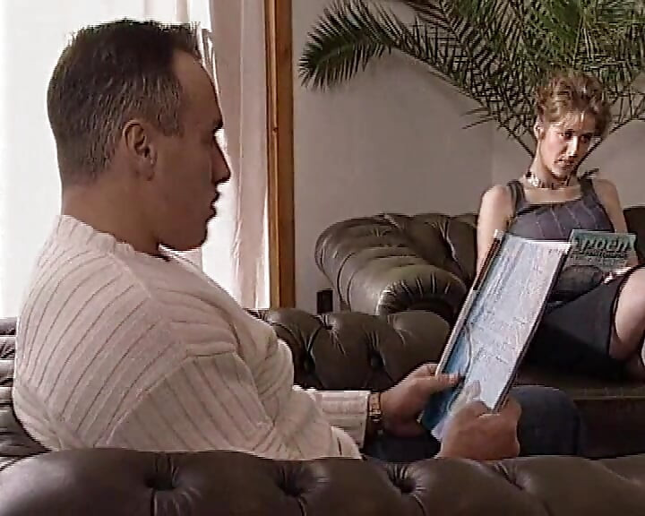 Parrucchiere di provincia Sc 4 full threesome scene