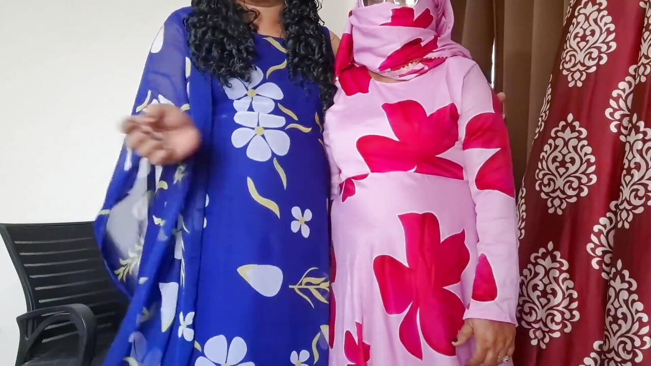 Indian Double Trouble Khadija Is a Fan Wanted to Meet