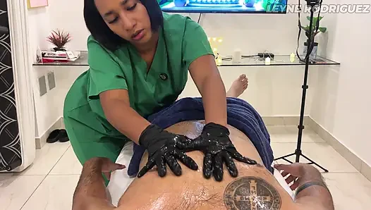 Kenikmatan yang diremehkan - cewek semok latina lagi asik pijat happy ending spesial