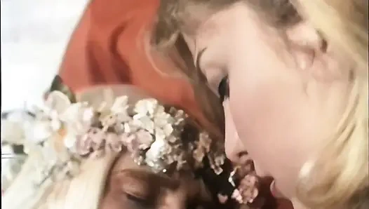 Девушки страстный мужчина