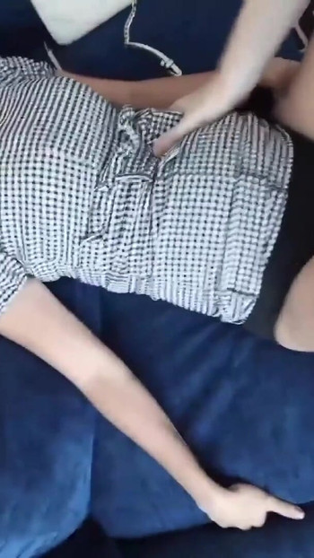 Állkapocs-leejtő pillanat a "JohnTronX - Amatőr thai csaj szereti a hardcore szexet és a creampie-t velem POV-ban"