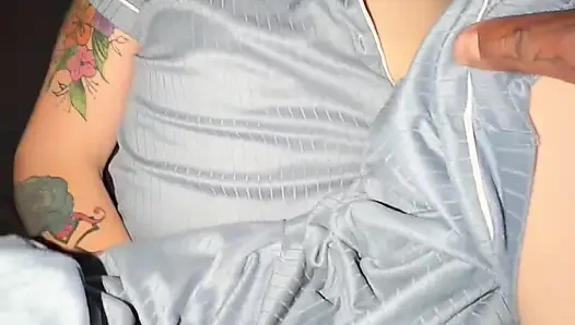 Minyon beyaz sürtük için gırtlağına kadar sikiş ve misyoner