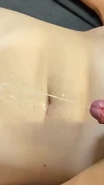 再也撑不住了，全身被热辣的精液覆盖了 | 短片 1