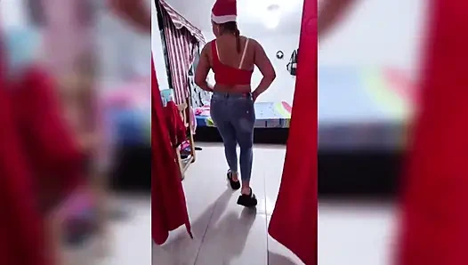 Cewek itu selingkuh dariku sepanjang minggu natal