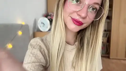 Asmr kız arkadaş seni yatıştırıyor