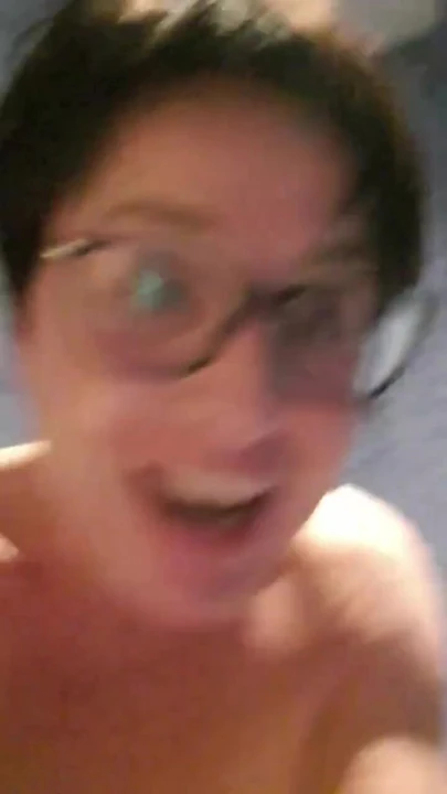 Powerful moment from "Milf Julie squirts in public bath"
