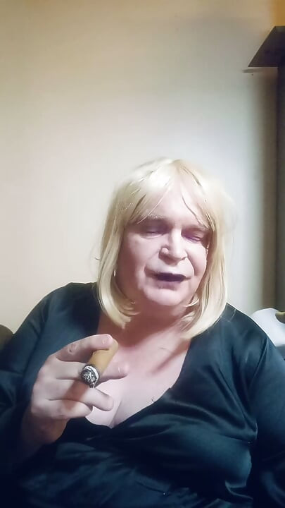Part 5 - BBW TV discussing her many years in the BDSM and Kink world