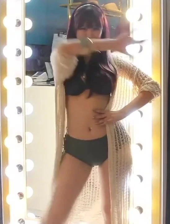 Time To Place Your Seed All Over Rockit Girl's Leeseul