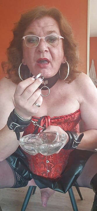 Biti ljudska pepeljara dok pušim cigaretu