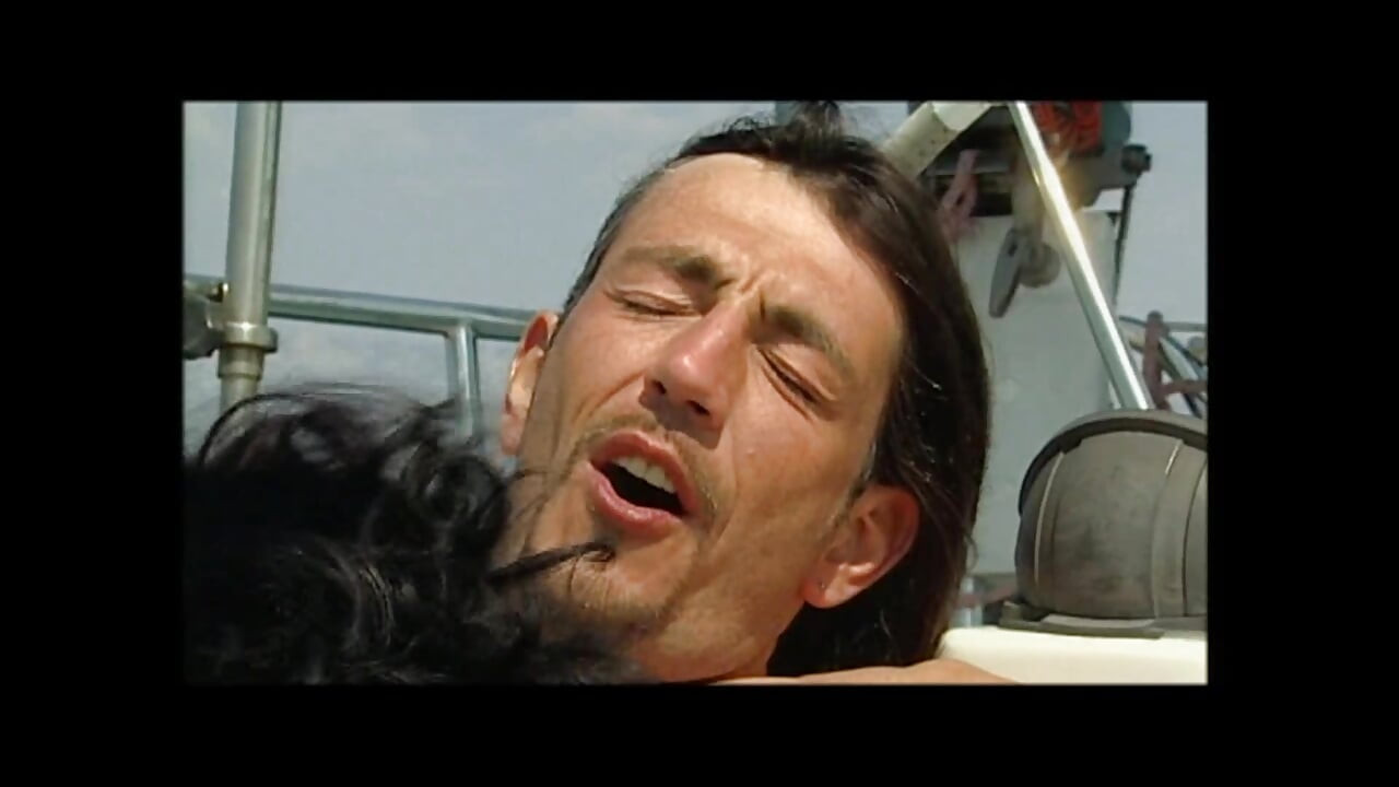 Otok izopačenih Scn01