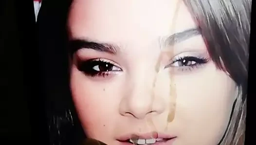 Hailee Steinfeld