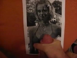 Sarah Paxton, hommage aux sprays