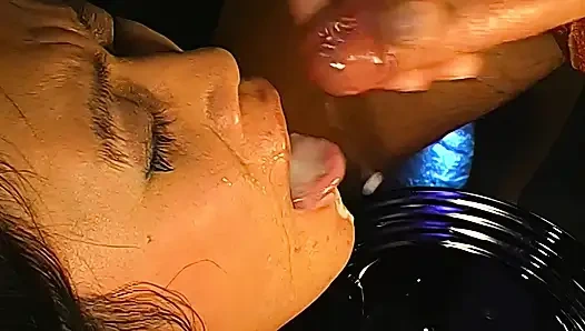 Leilas Sperma Maskierte Gesichtsbesamung Und Hartes Muschi-hämmern